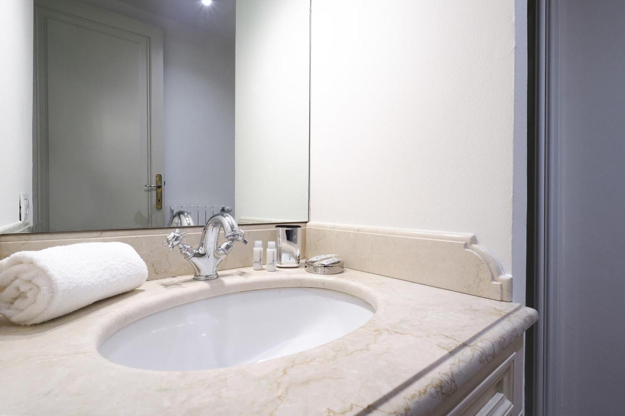 Apartment Contempora Serviced - Quadrilocale Pta Vercellina Mailand